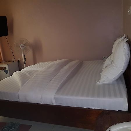Hotel La Benediction Goma Buitenkant foto