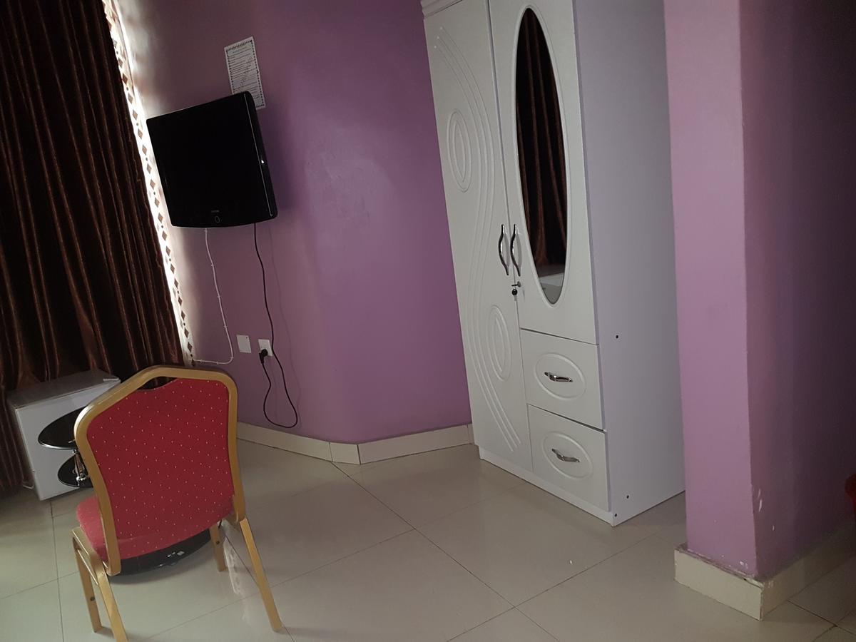 Hotel La Benediction Goma Buitenkant foto