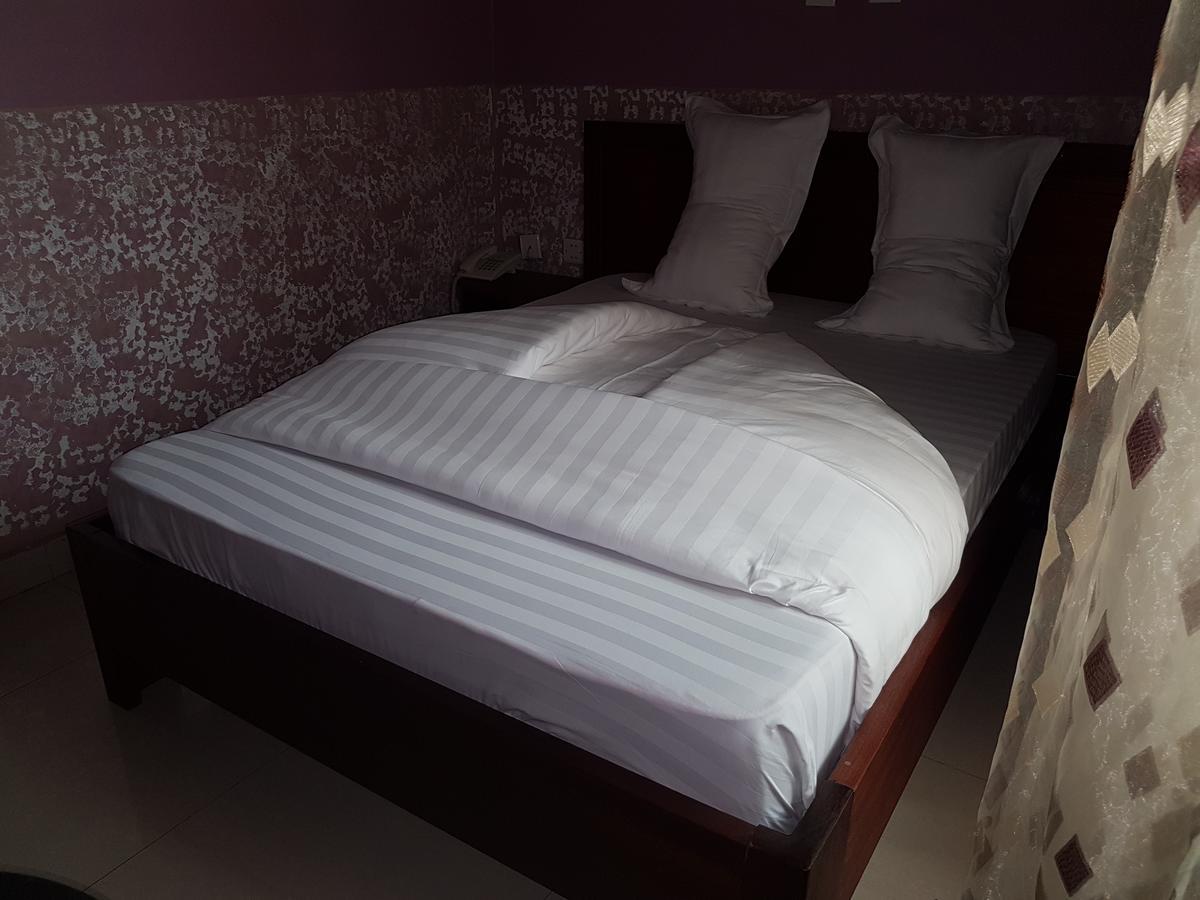 Hotel La Benediction Goma Buitenkant foto